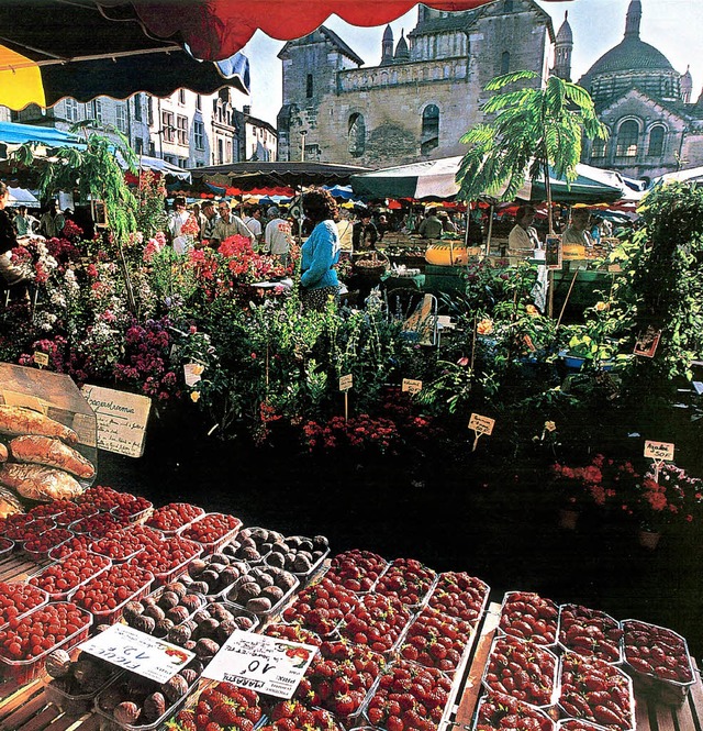 Kulinarische Gensse in einer gesegneten Landschaft: Markttag in Prigueux   | Foto: gms