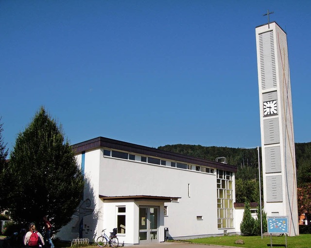 Eine Kirchturmbesteigung ist beim Gemeindefest mglich.   | Foto: Roth