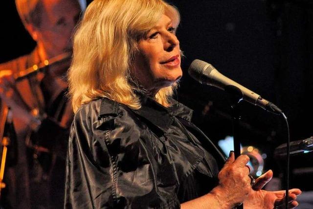 Fotos: Marianne Faithfull und Soap & Skin bei Stimmen Lrrach