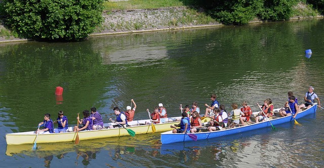 Eine Kanufahrt auf der Yonne gehrte zum Programm der Jugendspiele.  | Foto:  PRIVAT
