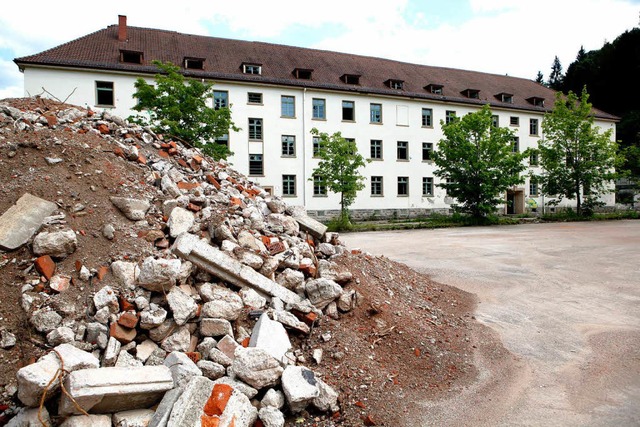 Mit der Sanierung von Haus 1 geht es j... Zug um Zug folgen dann sechs weitere.  | Foto: Christoph Breithaupt