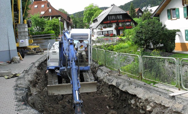 Saneirung der Hslachmauer im Ortskern  | Foto: Manfred-G. haderer