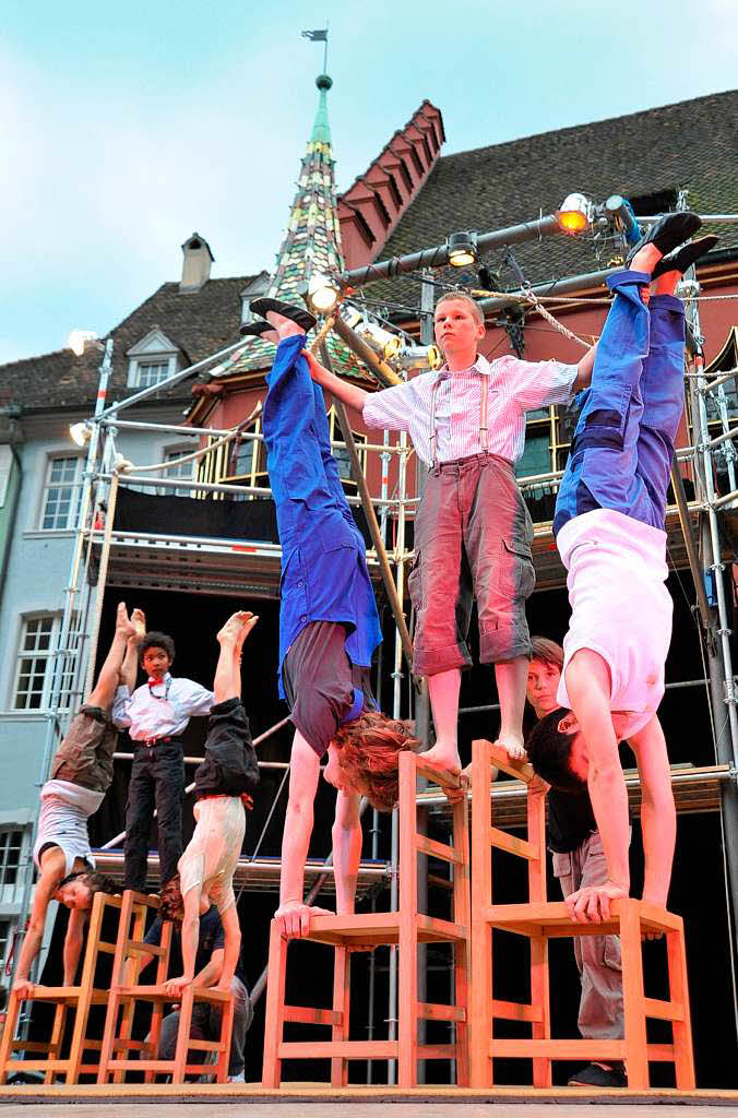 Circus Harlekin begeistert in Freiburg.