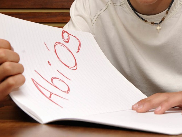 Abitur 2009 &#8211; an manchen Schulen...gleich zwei Klassen im Prfungsstress.  | Foto: ddp