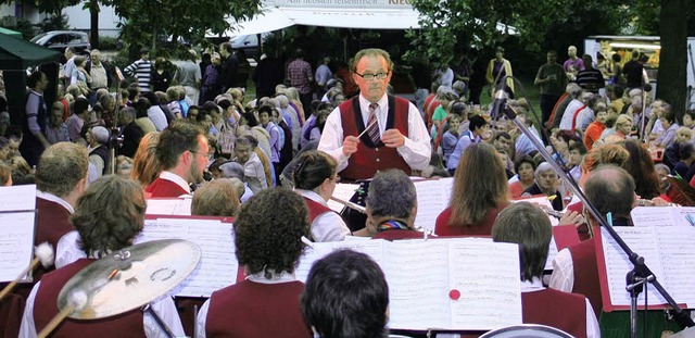 Fr beste  Unterhaltung sorgte die   Stadtmusik Herbolzheim.  | Foto: Mielke