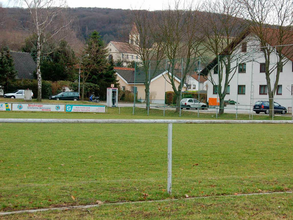Kleinod mit Kirchenblick: Der Auggener Sportplatz.