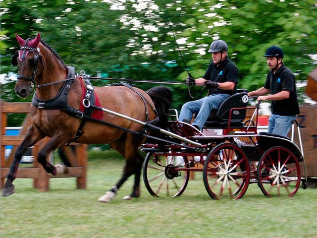 Karl  Zimmermann  beim kombinierten Hi...t dem Pferd Crescendo Zweiter wurde.    | Foto: Anita Birkenhofer