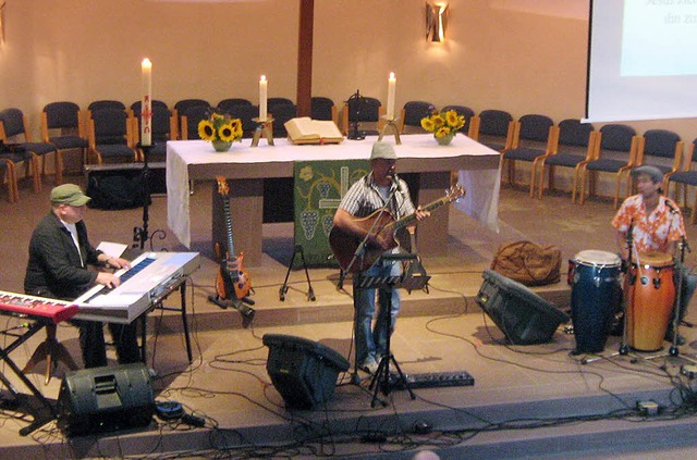 Stefan Rauch und seine Band in der Petruskirche.   | Foto: Julia Schwald