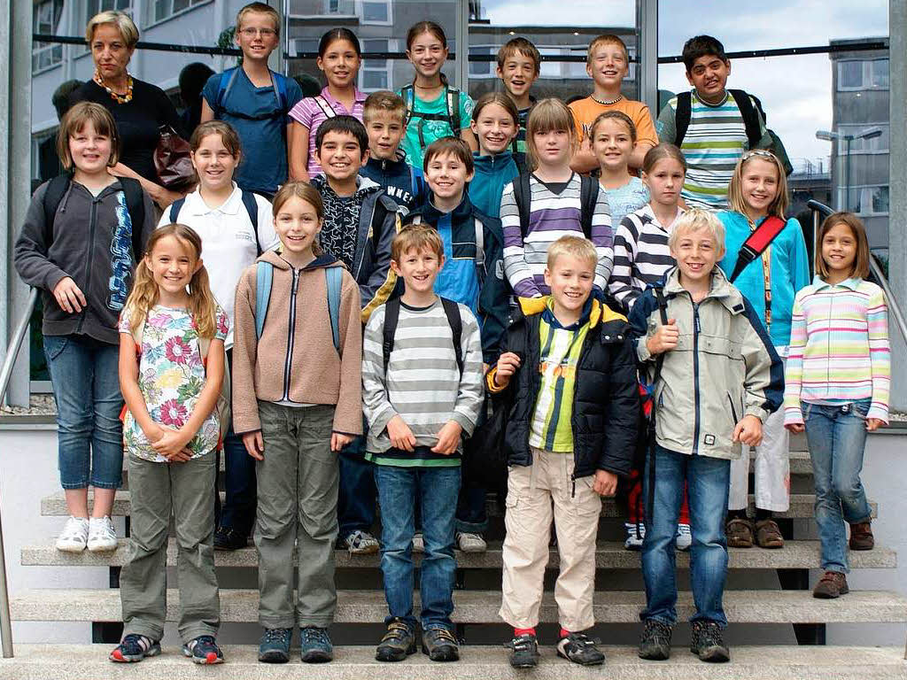 Die Klasse 4c der Hellbergschule Lrrach mit ihrer Lehrerin Frau Sutterer