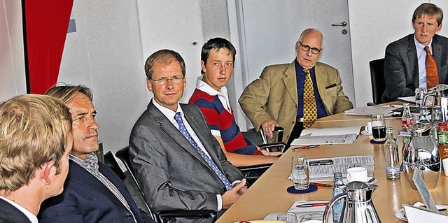 Pressekonferenz zum Reitturnier in Don...hrige Nachwuchstalent Martin Fuchs.    | Foto: Vollmer