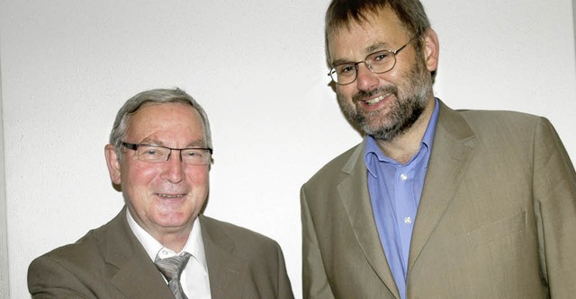 Der neue Vorsitzende der Arbeitsgemein...s) und sein Vorgnger Martin Kotterer.  | Foto: privat