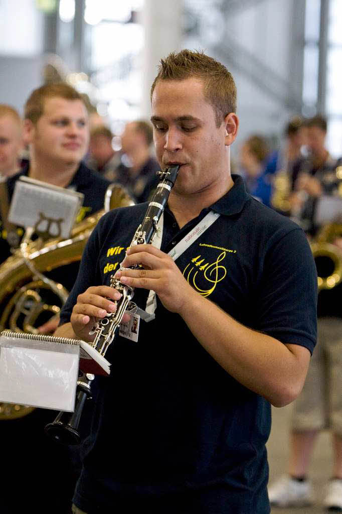 Der Luftwaffenmusikkorps aus Karlsruhe schickt seine jungen Musiker nach Basel. Der Luftwaffenmusikkorps aus Karlsruhe schickt seine jungen Musiker nach Basel.