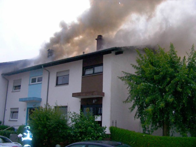Das brennende Wohnhaus  | Foto: Polizei