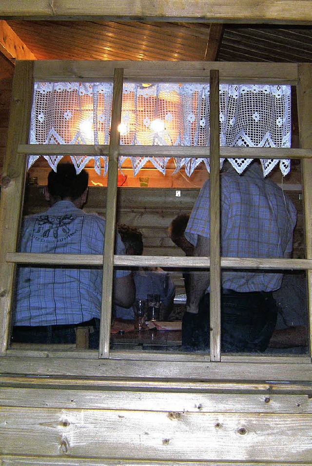 Das Fenster ist geffnet, das Zeller Fasnachtsmotto fr 2010 ist gefunden.   | Foto: Uli Merkle