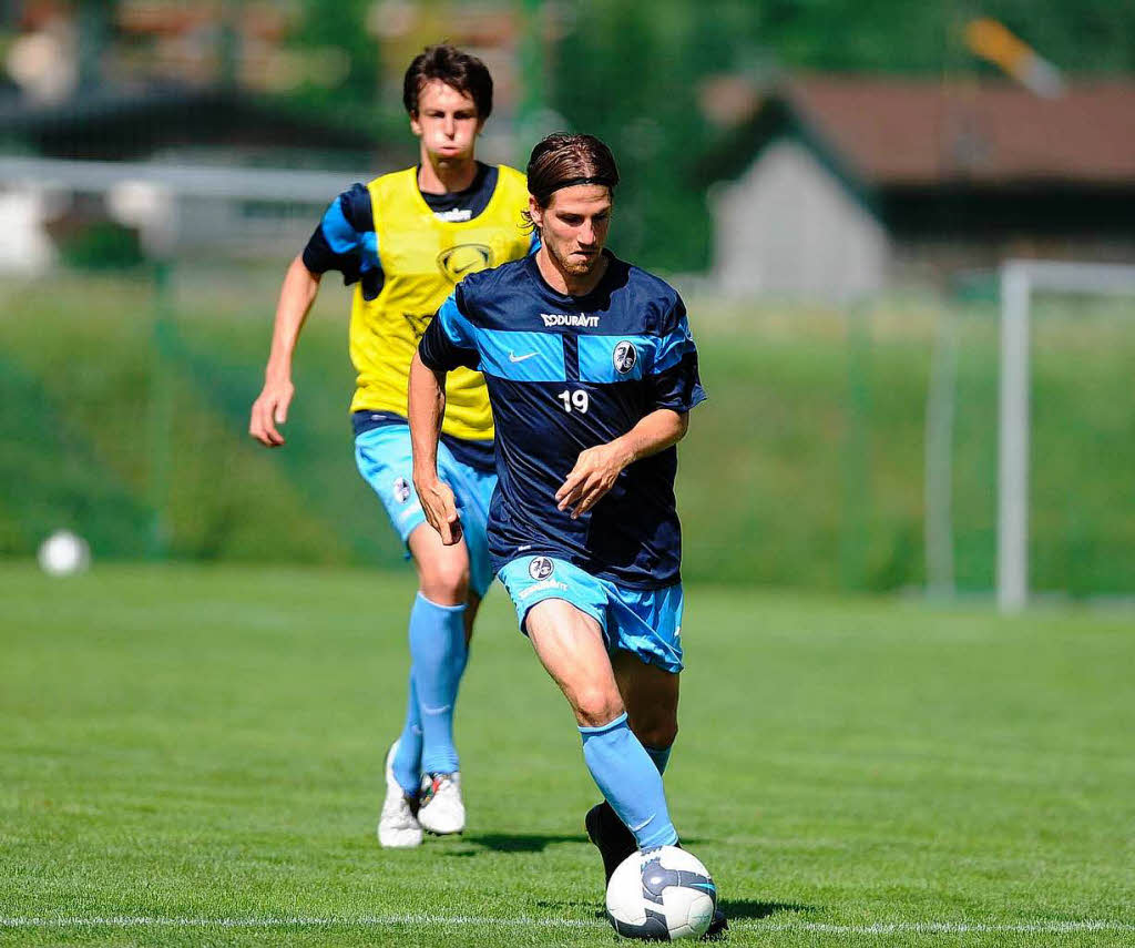 Andreas Glockner, im Hintergrund Testspieler Digao. Andreas Glockner, im Hintergrund Testspieler Digao.