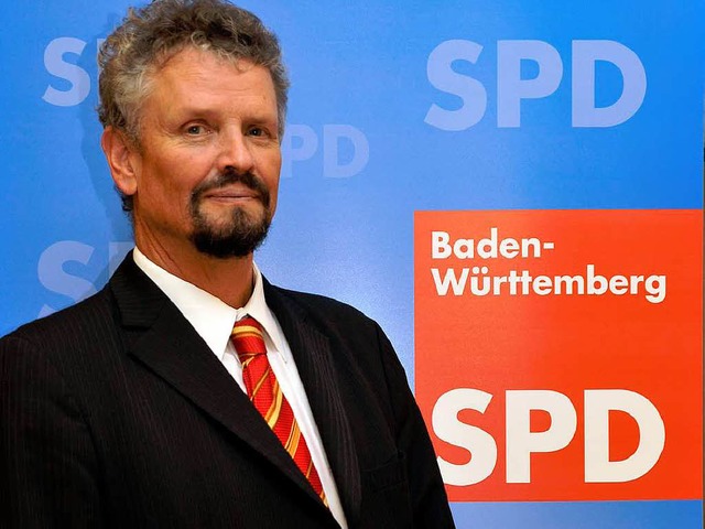 Titelverteidiger frs Direktmandat: Staatsminister Gernot Erler (SPD)  | Foto: Thomas Kunz