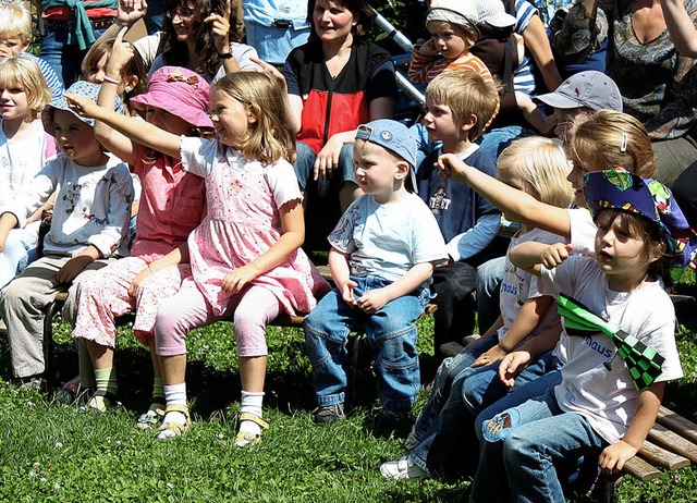 Gemeinsam zaubern beim Fest der Spielwiese.   | Foto: Heiner Fabry