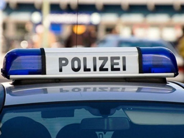 Die Polizei sucht einen Rollerfahrer.  | Foto: hornyteks