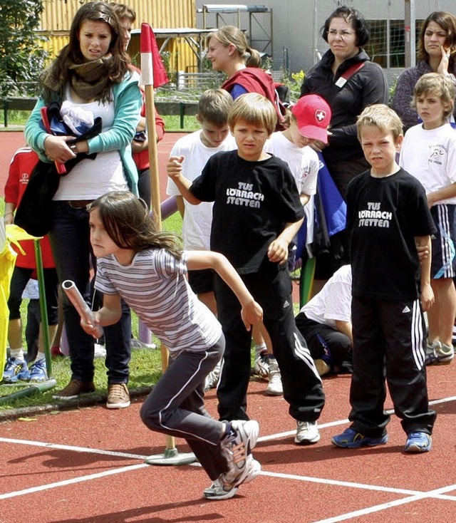 Los geht&#8217;s: Beliebt ist beim Leichtathletik-Nachwuchs die Pendelstaffel.   | Foto: Heiner Fabry