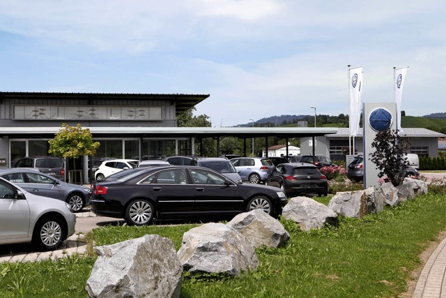 Das Autohaus Link, in Lahr vertreten m...irma Link.Gengenbach GmbH gegrndet.    | Foto: christoph breithaupt