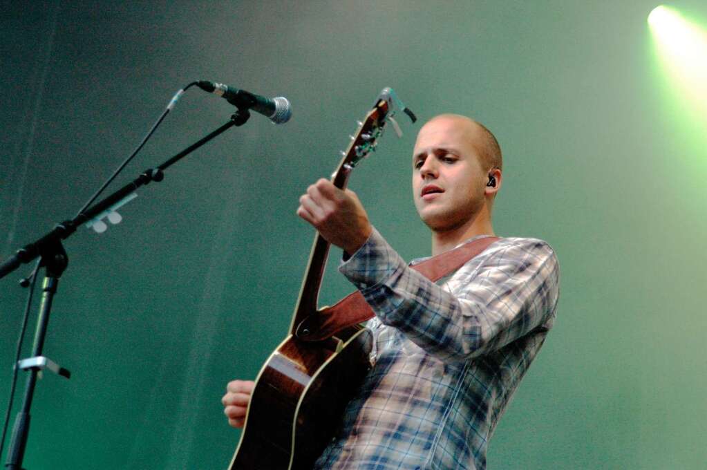 James Morrison und Milow verzauberten den Lrracher Marktplatz.