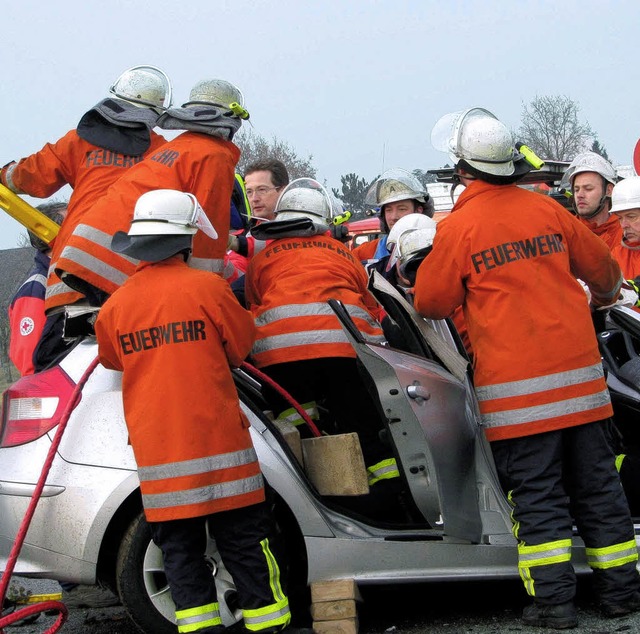 Gengend Feuerwehrmnner fr die Eins... rekrutieren, wird immer schwieriger.   | Foto: Hans Christof Wagner