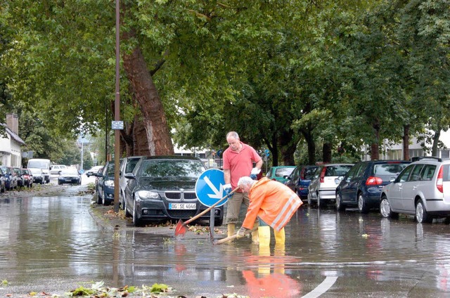 Schnelle effektive Hilfe geleistet hab...bei der Beseitigung der Sturmschden.   | Foto: Ralf burgmaier