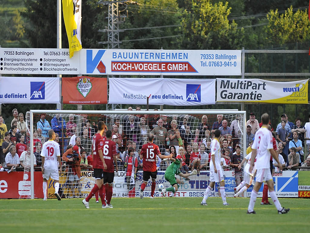 Die Entscheidung: Gekas  (verdeckt, ganz rechts) macht das 2:1