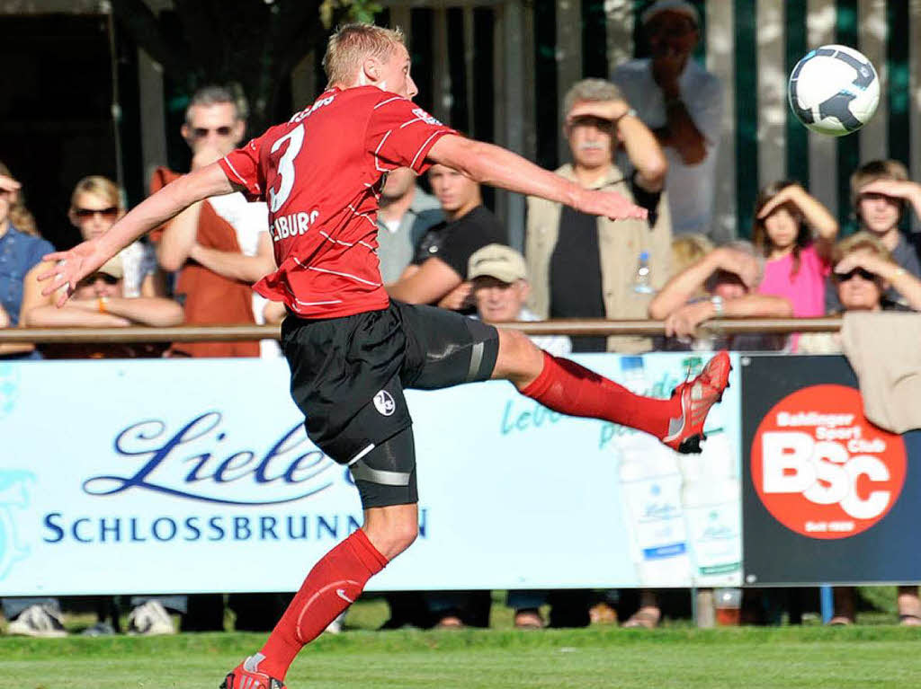 Spielszenen: SC Freiburg gegen den FC Mulhouse