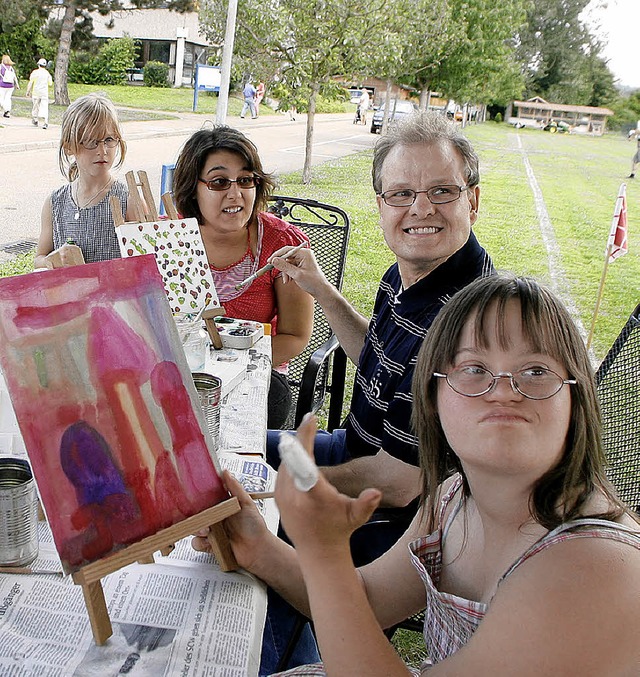 Vielfltige Spiel- und Freizeitmglich...Jubilumsfest. Hier an der Staffelei.   | Foto: heidi fssel