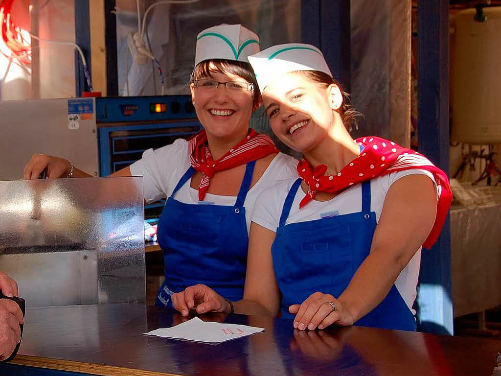 Die Damen vom „Burger-Grill“ der Pflumeschlucker.