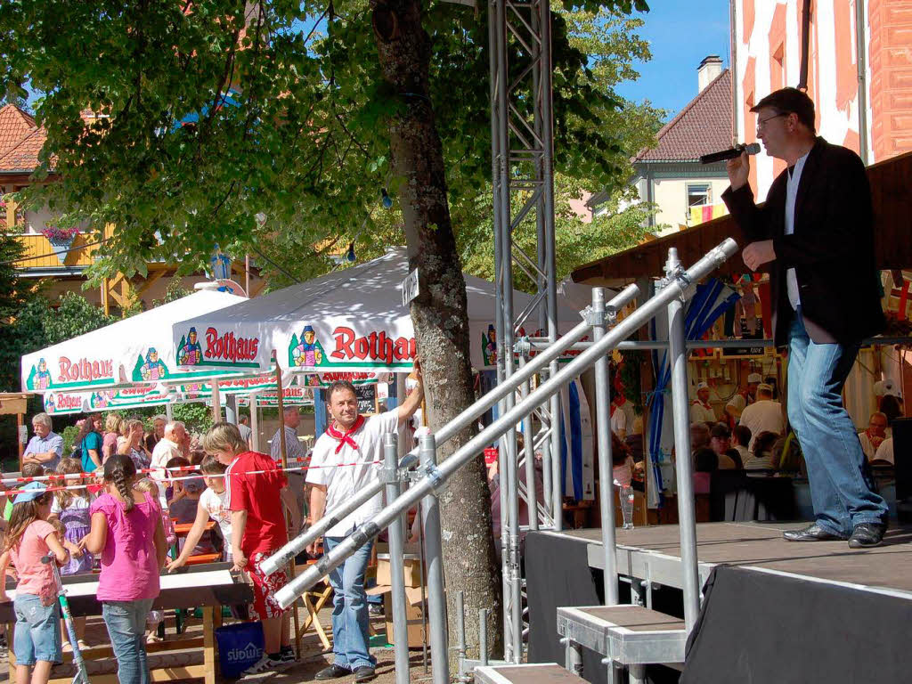 Musikprogramm non stopp gab es auf den drei Festbhnen.