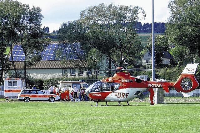 Zwei Rennfahrer verletzen sich schwer