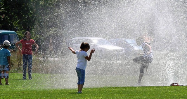 <Bildtext>Ahh, endlich - eine Wasserfo...m heien Sommernachmittag.</Bildtext>   | Foto: Nicole Mai