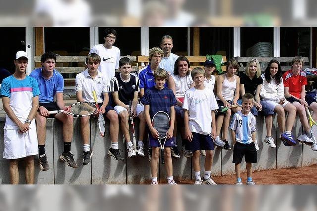 Tennisjugend spielt sich auf die vorderen Pltze