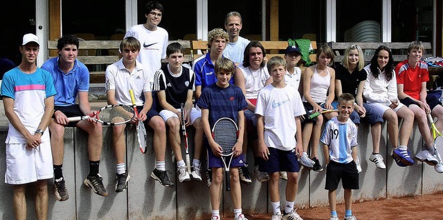 Sie knnen stolz auf ihre Leistungen s...n Aktiven des Tennisclubs Schlchttal   | Foto: PRIVAT