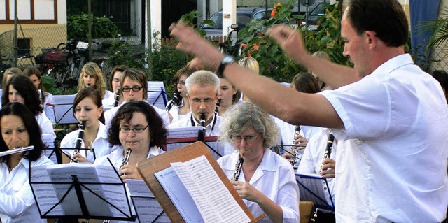 Musikalisch ging es am Wochenende in Niederhausen hoch her.  | Foto: Cornelius Witt