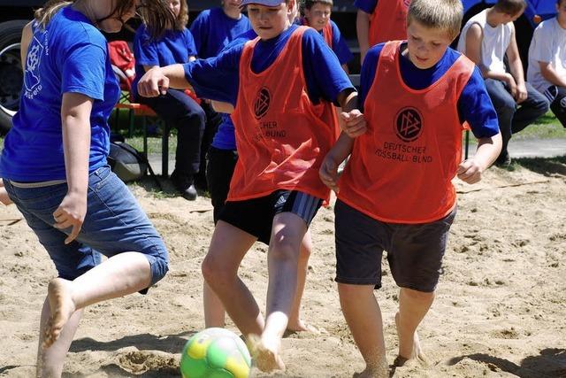 Krftemessen im tiefen Sand