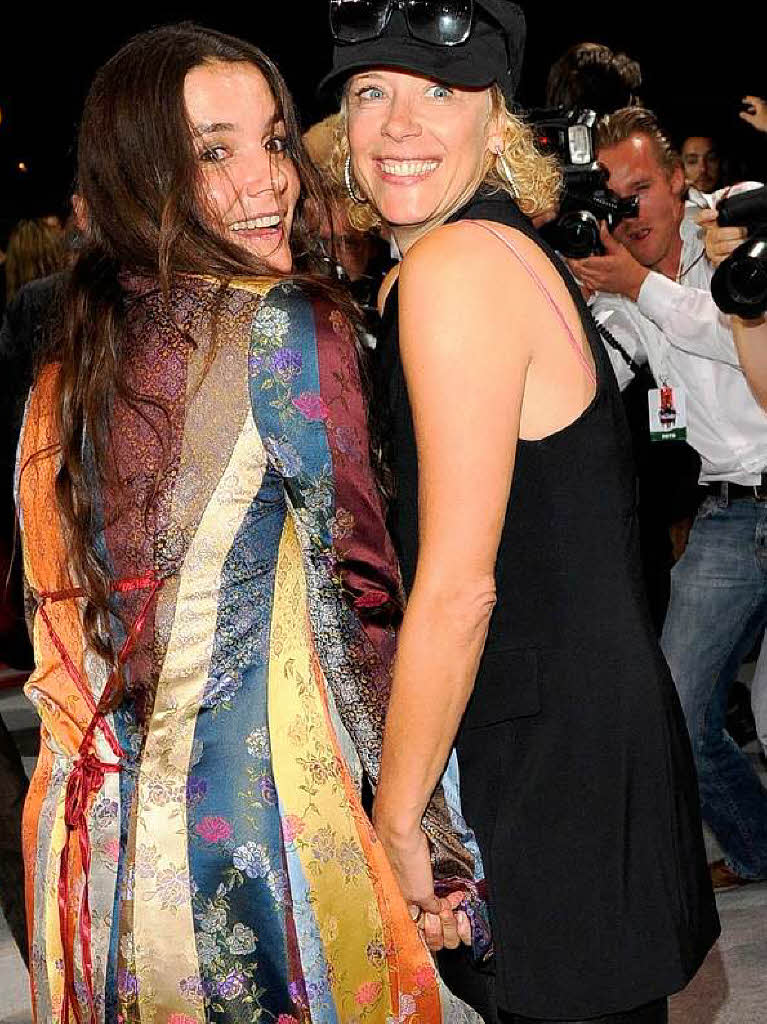Die Regisseurin Katja von Garnier (l) und die Schauspielerin Katja Riemann