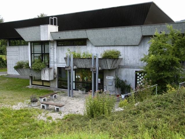 Die im Jahre 1978 gebaute Stadthalle S...amt rund 750 000 Euro saniert werden.   | Foto: Dietmar Noeske