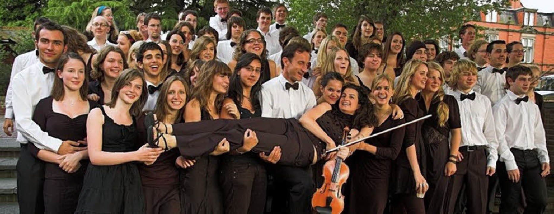 Die jungen Musiker sind mit viel Enthusiasmus bei der Sache.    | Foto: Bisyoc