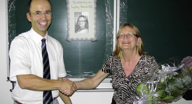 Hans-Martin Bratzel,  Rektor der Reals...e die Lehrerin Ingeborg Wiemann-Sthr.  | Foto: gottstein