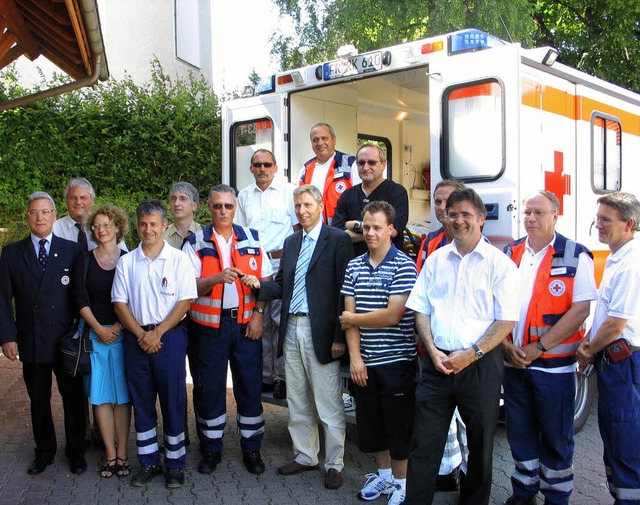 Die Rettungswache in Lffingen konnte ...s Rettungsfahrzeug in Empfang nehmen.   | Foto: Martin Wunderle