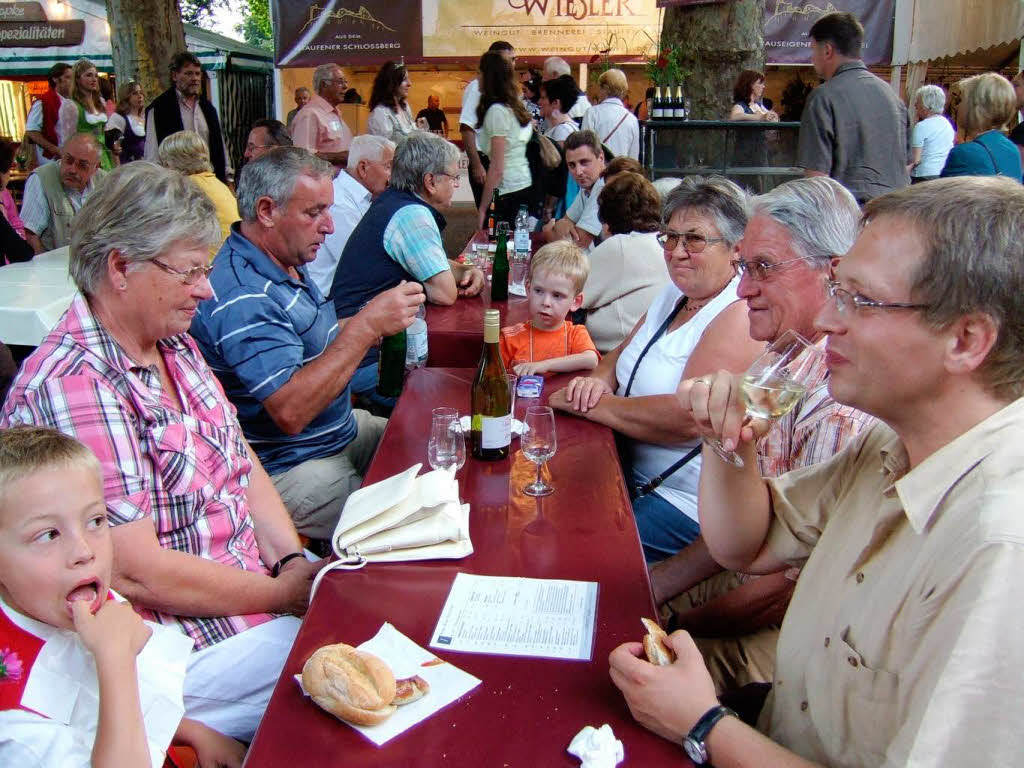 Das Markgrfler Weinfest in Staufen bringt festfreudige Menschen und guten Wein zusammen.