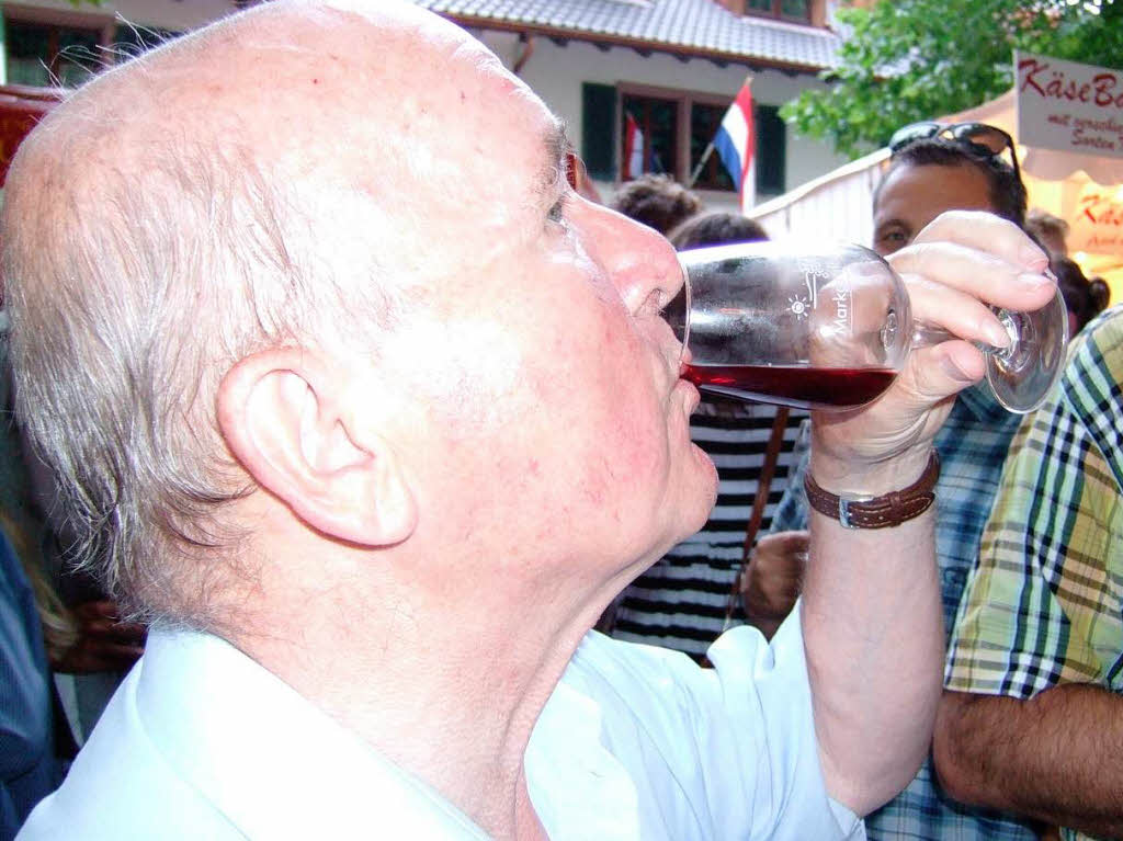 Das Markgrfler Weinfest in Staufen bringt festfreudige Menschen und guten Wein zusammen.