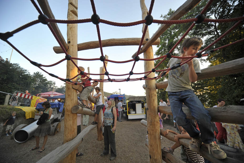 Betrieb auf dem Spielplatz