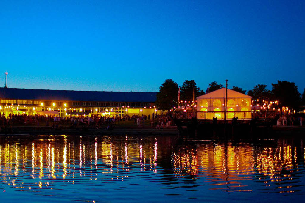 Vorfhrungen, Rummel, Musik, Volksbelustigung: der Seehock in Freiburg.