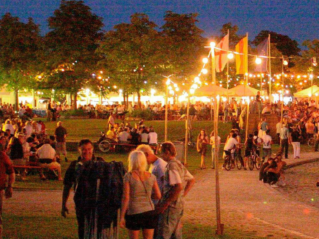 Vorfhrungen, Rummel, Musik, Volksbelustigung: der Seehock in Freiburg.