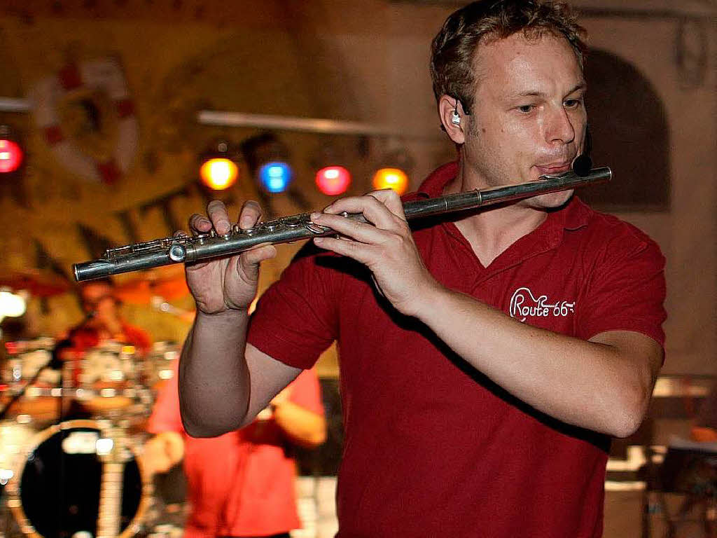 Vorfhrungen, Rummel, Musik, Volksbelustigung: der Seehock in Freiburg.