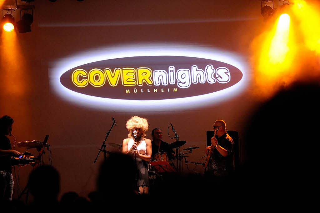 Eine tolle Atmosphäre herrschte am Freitag und Samstag bei den 5. Cover Nights auf dem Markgräfler Platz in Müllheim. Eine tolle Atmosphäre herrschte am Freitag und Samstag bei den 5. Cover Nights auf dem Markgräfler Platz in Müllheim.